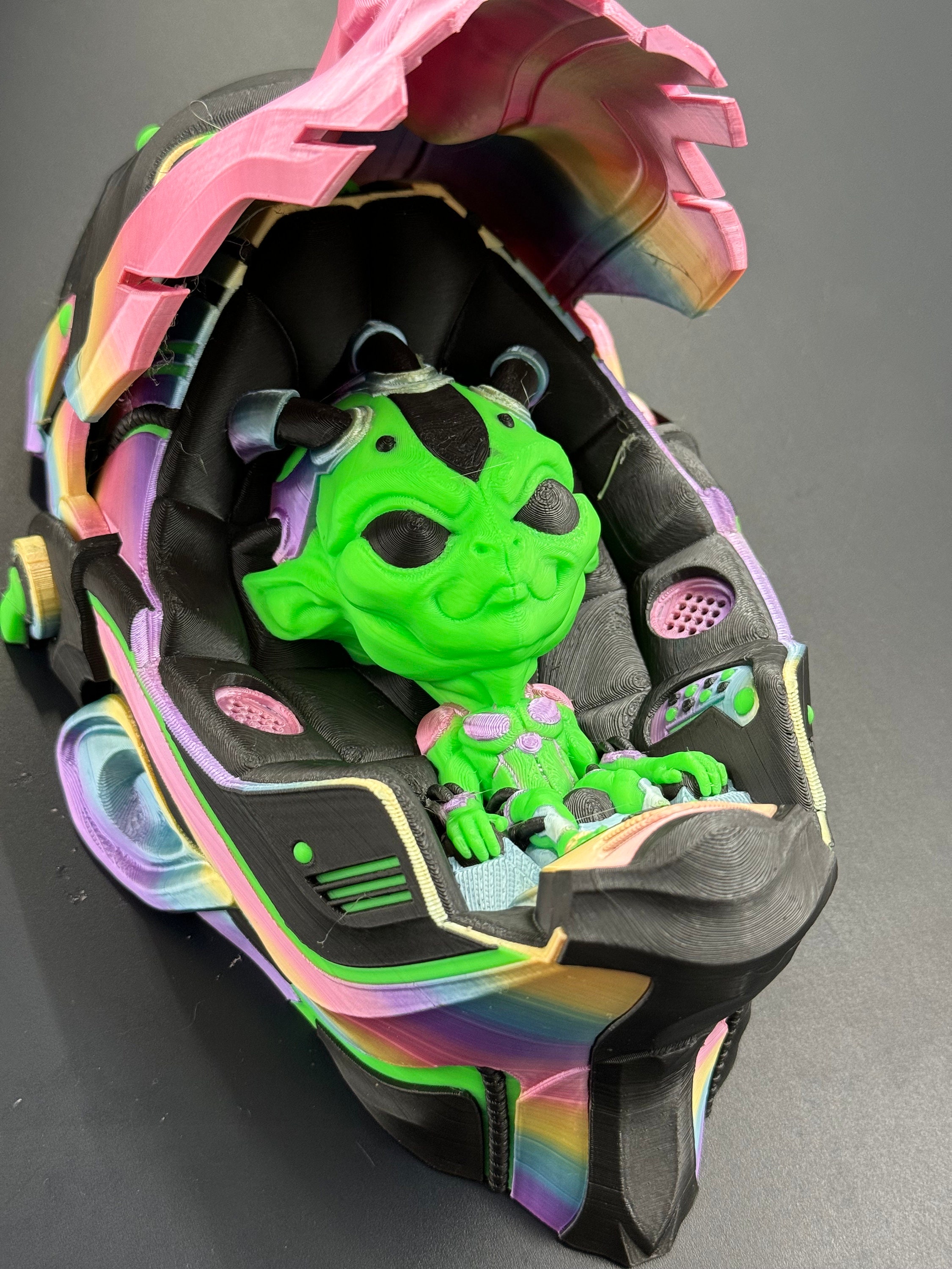 3D Printed Alien Pilot in Sci-Fi Hover Pod